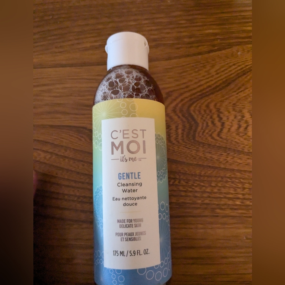 C'est Moi gentle cleansing water for sensitive skin